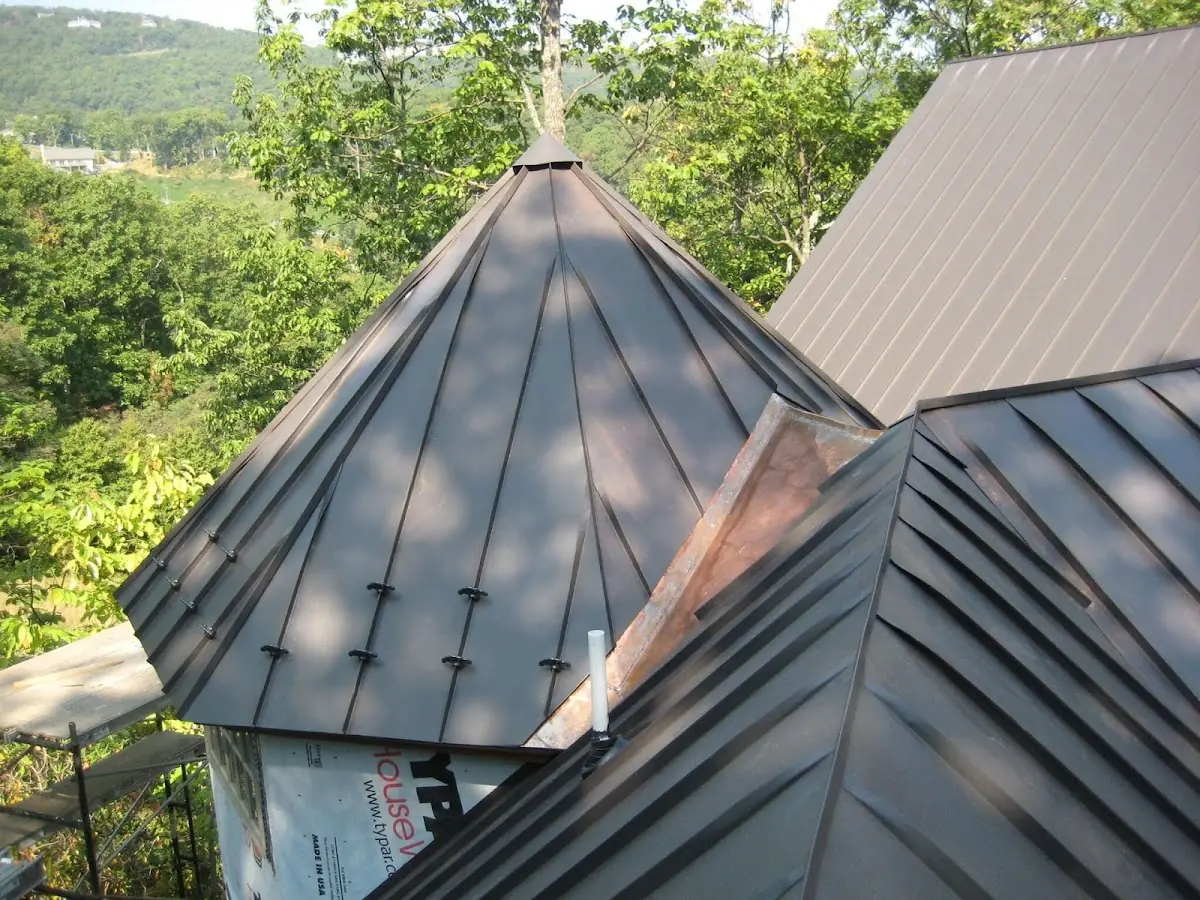 Professional Gutter Cleaning by Craftsman Roofing in Biola Junction